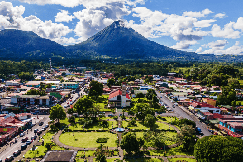 How to Move to La Fortuna: Legal Procedures, Visa Types, and Support from C21 La Fortuna